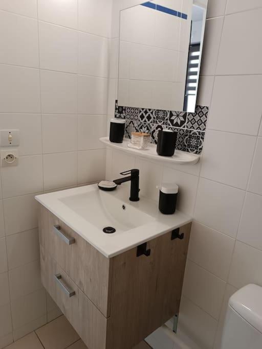 Studio Renove Dans Residence De Vacances Avec Grande Piscine Chauffee, Parking Et Terrasse Agde Zewnętrze zdjęcie