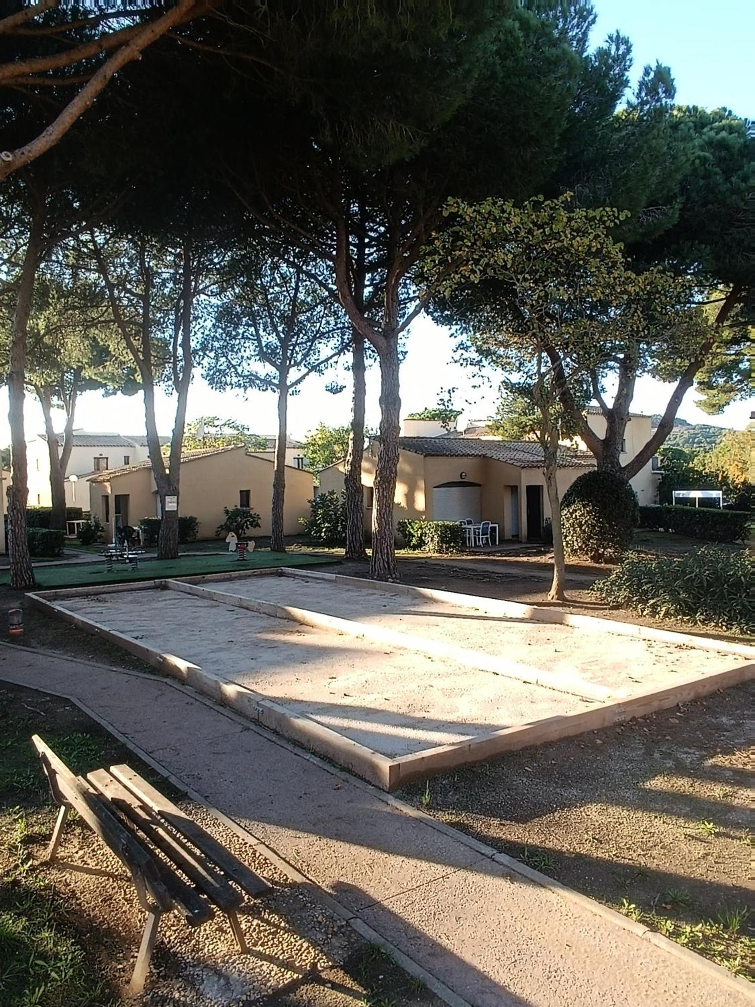 Studio Renove Dans Residence De Vacances Avec Grande Piscine Chauffee, Parking Et Terrasse Agde Zewnętrze zdjęcie