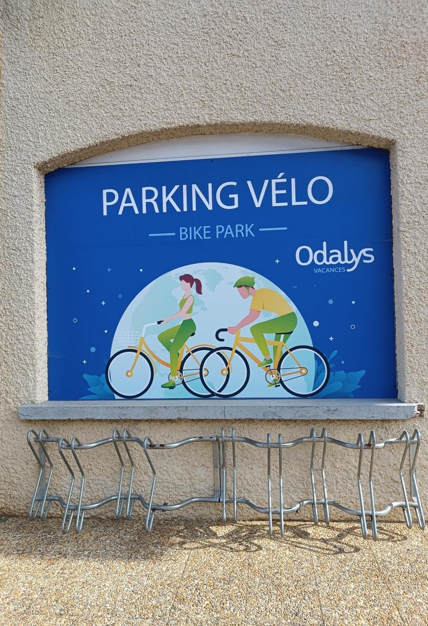 Studio Renove Dans Residence De Vacances Avec Grande Piscine Chauffee, Parking Et Terrasse Agde Zewnętrze zdjęcie